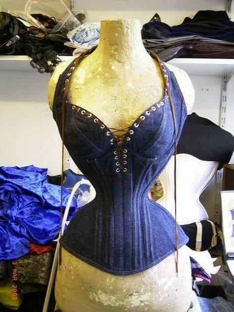 Extreme corset front Extreme Corset, Bizarre Fashion, Corset Training, Feminine Mystique, Geometric Fashion, Waist Cincher Corset, Corset Pattern, Corset Fashion, Lace Tights