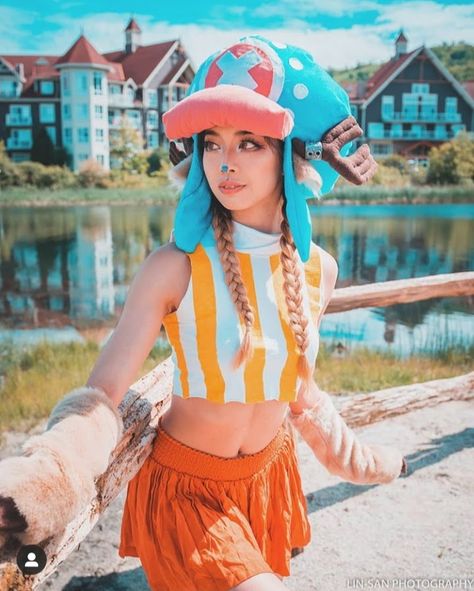 Chopper Halloween Costume, One Piece Women Cosplay, One Piece Anime Cosplay, Summer Cosplay Ideas, Tony Tony Chopper Cosplay, Chopper One Piece Cosplay, Chopper Costume, One Piece Cosplay Female, Female Anime Cosplay Ideas