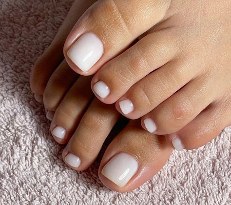 “Black Cherry,” Magenta, & More Trending Fall Nail Polish Colors For Your Toes Late Summer Pedicure, Late Summer Toe Nails Color, Simple Pedicure Ideas Toenails, Summer Toenail Color, August Toe Nails, Best Summer Toenail Polish Color, Classic Toe Nail Colors, Summer Toe Colors, Toe Nail Colors 2024