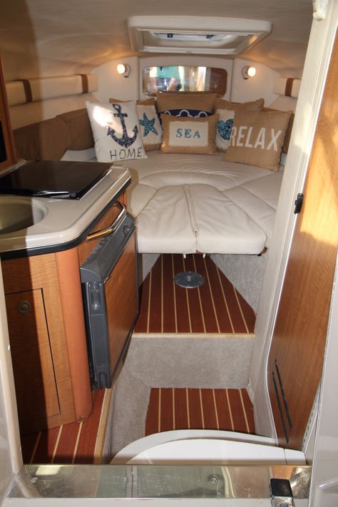 Diy Boat Interior Ideas, Boat Cabin Decor, Boat Interior Decor, Sailing Boat Interior Ideas, Cruiser Boat Interior, Boat Cabin Interior Ideas, Small Boat Interior, Boat Interior Ideas Cabins, Sailboat Interior Ideas