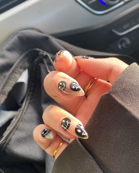 •CRYSTΔL• on Instagram: “This is the most Gen Z nail design I’ve gotten thus far 🤣 Problem now is I ran out of ideas for my birthday nail design 😐” Ideas For My Birthday, Gen Z Nails, Birthday Nail Design, Birthday Nail Designs, Birthday Nail, Birthday Nails, Gen Z, Nail Art Inspiration, Of Ideas