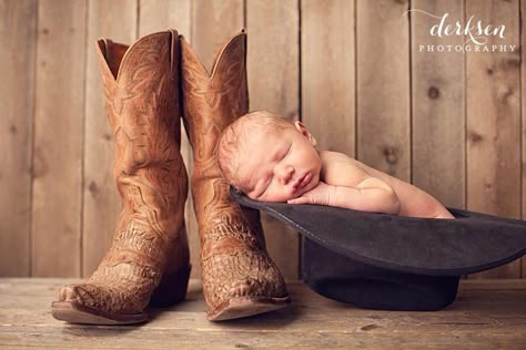 Newborn photo, cowboy, boots, hat, baby boy, rustic, country. Newborn Cowboy, Boy Newborn Pictures, Newborn Picture Ideas, Baby Boy Newborn Pictures, Newborn Photos Boy, Baby Boy Newborn Photography, Foto Newborn, Boy Photo Shoot, Newborn Photography Boy