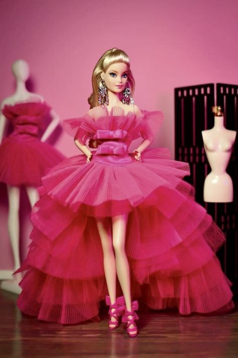 Custom Barbie, Barbie Costume, Barbie Theme, Fashion Design Collection, All Pink, Theme Dress, Barbie Birthday, Barbie Party, Barbie Fashionista