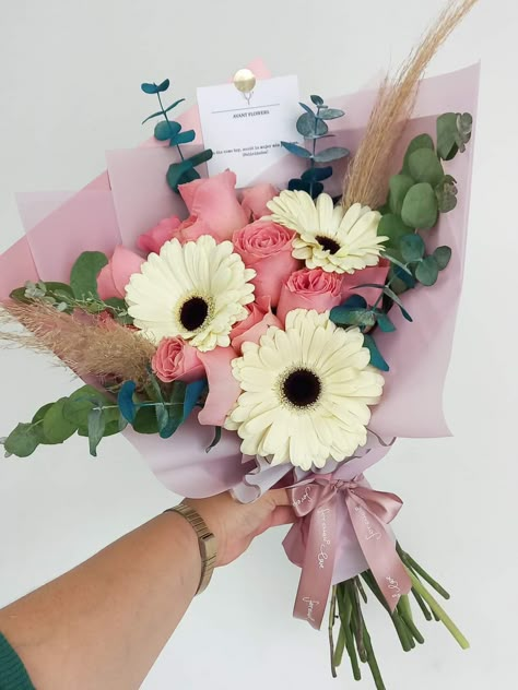 30th Birthday Flowers Bouquet, First Date Bouquet, Gerbera Flower Bouquet, Gerbera Daisy Bouquet, Ribbon Flowers Bouquet, Birthday Flowers Bouquet, Luxury Flower Bouquets, Gerbera Flower, Floral Business