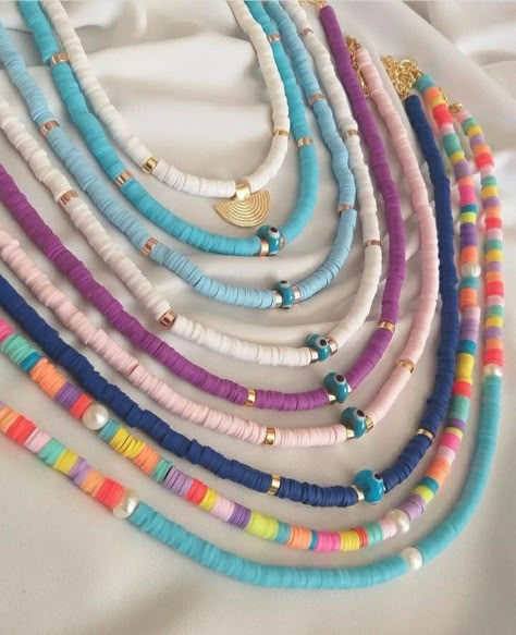 Preppy Necklaces, قلادات متدلية, Simple Beaded Necklaces, Diy Choker, Diy Beaded Rings, Crystal Bead Jewelry, Fancy Jewelry Necklace, Pretty Jewelry Necklaces, Bracelets Handmade Diy