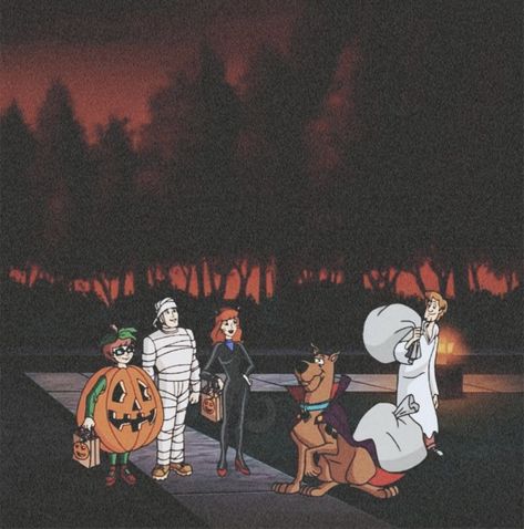 Scooby Halloween, Scooby Gang, Scooby Doo Pictures, Scooby Doo Halloween, Vintage Halloween Art, I Am Batman, The Boogeyman, Retro Horror, Season Of The Witch