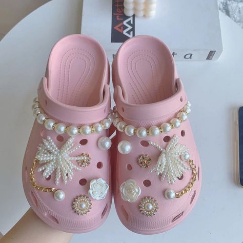 Jibbitz charms for diy your own crocs. I also accept custom croc charms. Please contact me if you have any question. Croc Jibbitz Ideas, Croc Chain, Crocs With Jibbitz, Crocs Aesthetic, Crocs With Charms, Pearl Shoe, Shoe Tips, Pink Crocs, Crocs Fashion