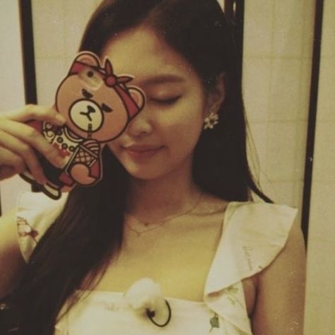 Blackpink Jennie, Short Videos, Mirror