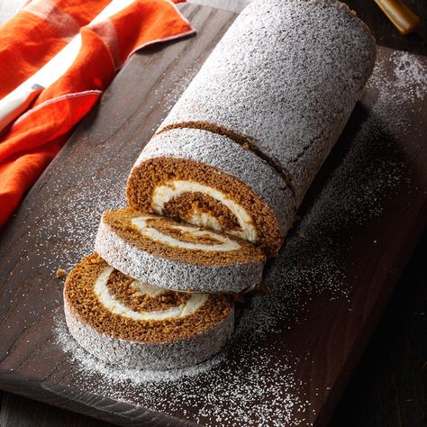 Gingerbread Cake Roll, Dessert Rolls, Yule Logs, Molasses Recipes, Spiced Cake, Swiss Rolls, Baking List, Roll Cakes, Cocoa Cake