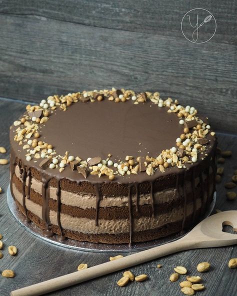 Nutella Mousse, Small Birthday Cakes, Nutella Cake, Torte Recipe, Cake Baking Recipes, Victoria Sponge, Party Desserts, Easy Cake, Cakes And More