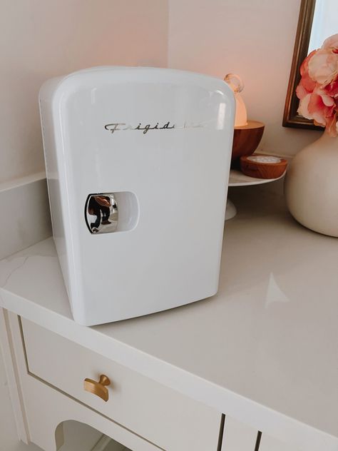 + SKIN CARE FRIDGE + I like to keep my favorite products in this fun skin care fridge. The cool temperature preserves the vitamins and antioxidants that degrade when exposed to light and heat. How cute does this look a vanity or bathroom counter? Cafe Fridge, Skin Care Fridge, Bathroom Counter, Clean Living, Healthy Mindset, Best Skin, Skin Care Products, Young Living, Wellness Tips