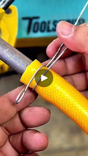 Wire Clamp, Gas Hose, Clamp Tool, Hose Clamps, Diy Car, Life Tips, Diy And Crafts, Life Hacks, Audio