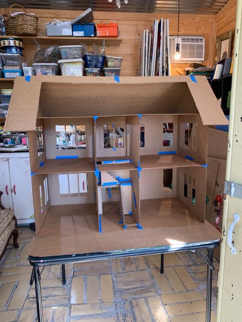 How To Make A Mini House Out Of Cardboard, Tiny House Dollhouse, Cardboard House Interior, Tiny Cardboard House, Cardboard Dollhouse Template, Barbie Doll House Diy Cardboard, Dollhouse Walls Diy, How To Build A Doll House, Making A Doll House