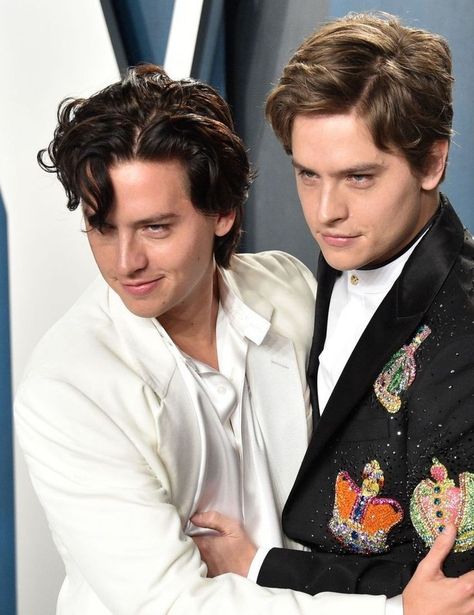 Cole And Dylan Sprouse, Dylan And Cole Sprouse, Sprouse Brothers, Sprouse Twins, Cole Sprouse Wallpaper, Cole Spouse, Cole Sprouse Jughead, Natural Hair Removal, Dylan And Cole