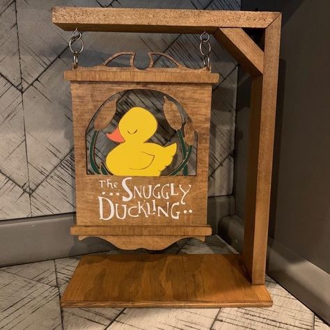 Snuggly Duckling Sign, Disney Princess Bedroom, Snuggly Duckling, Disney Projects, Tangled Disney, Casa Disney, Disney Room, Disney Rooms, Princess Bedroom