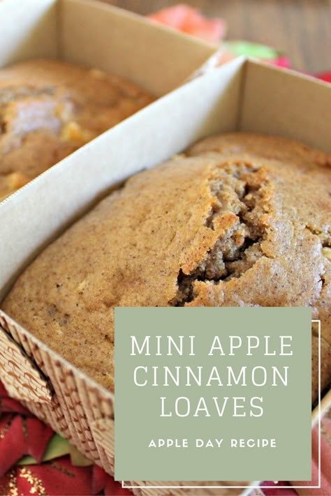 Apple Mini Loaf Recipes, Apple Cinnamon Mini Loaf, Fall Mini Breads, Mini Apple Loaves, Mini Loaf Apple Bread, Mini Apple Cake Loaves, Mini Apple Loaf Cakes, Apple Cinnamon Bread Mini Loaves, Mini Apple Bread Loaves