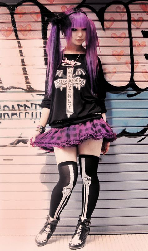 Pastel Goth #girl Pastel Goth Aesthetic, Estilo Harajuku, Goth Clothing, Harajuku Girls, Pastel Goth Fashion, Goth Aesthetic, Tokyo Fashion, Grunge Goth