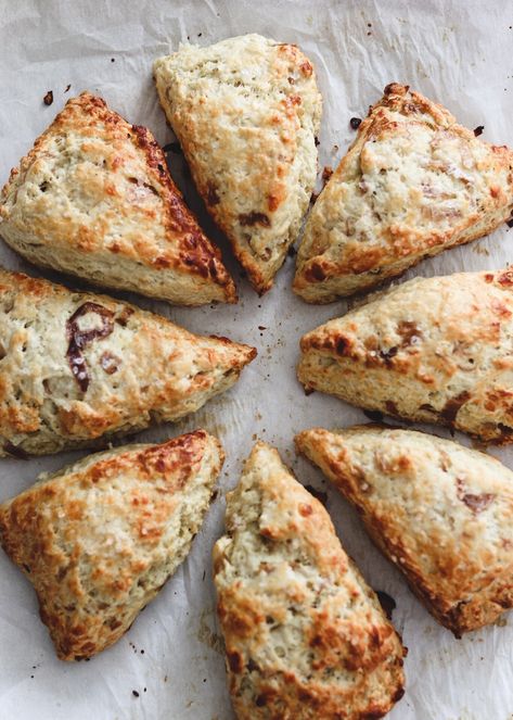 Best Cheddar Cheese and Caramelized Onion Scones Recipe - MAY EIGHTY FIVE Carmalized Onion, Onion Scones, How To Carmalize Onions, Cheese Scones, Savoury Biscuits, Savory Scones, Smoked Cheese, Dairy Free Alternatives, Scones Recipe