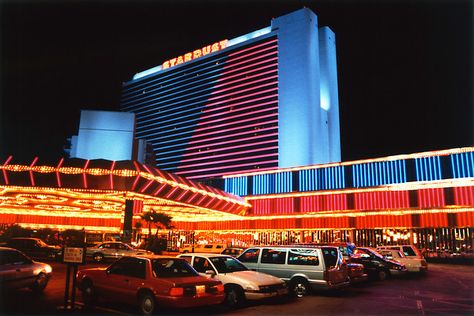 Stardust Hotel and Casino, Las Vegas, 1992 | The hotel I sta… | Flickr Vegas Lights, Old Vegas, Vintage Las Vegas, Las Vegas Resorts, Vegas Casino, Vegas Trip, Vegas Baby, Las Vegas Hotels, Sin City