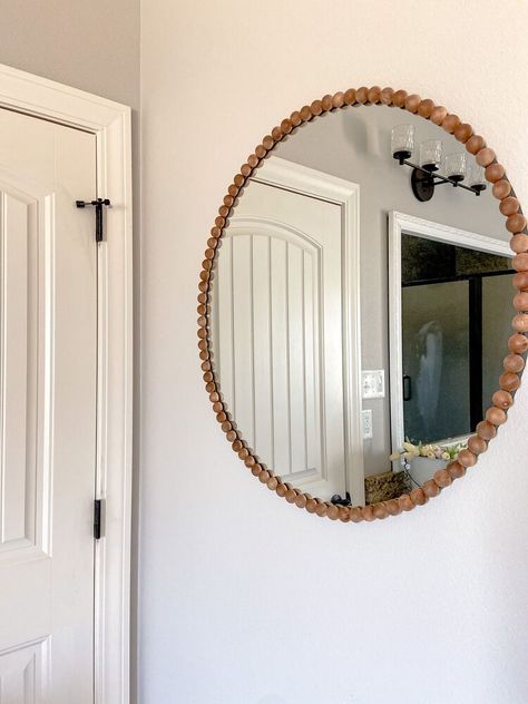 Mirror Redo Diy, Oval Mirror Diy, Old Mirror Makeover, Redo Mirror, Mirror Frame Makeover, Selfie Poses Mirror, Diy Round Mirror, Mirror Makeover Diy, Poses Mirror Selfie