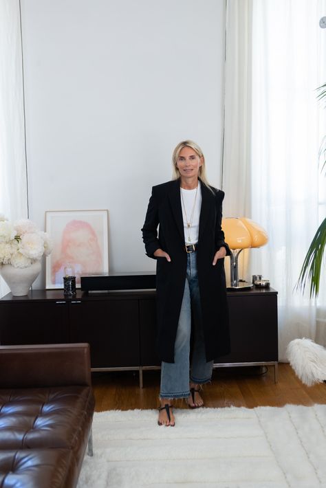 Parisian Style Living Room, Modern Parisian Interior, Emmanuelle Alt Style, Jean Louis Scherrer, Modern Parisian, Parisian Interior, Emmanuelle Alt, Vogue France, Charlotte Chesnais