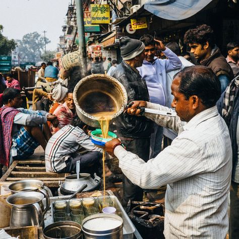 Tea Stall, Chai Masala, Black And White Photography Portraits, Memory Drawing, Perspective Sketch, Composition Painting, Human Figure Sketches, Amazing India, Watercolor Paintings Nature