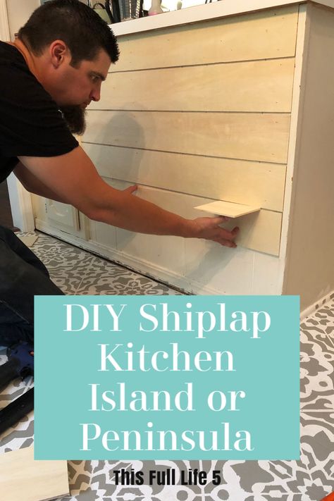 Shiplap Kitchen Island, Farmhouse Kitchen Diy, Kitchen Renovation Diy Ideas, Diy Kitchen Makeover Ideas, Kitchen Island Makeover, Shiplap Kitchen, Kitchen Peninsula, Kitchen Diy Makeover, Diy Shiplap