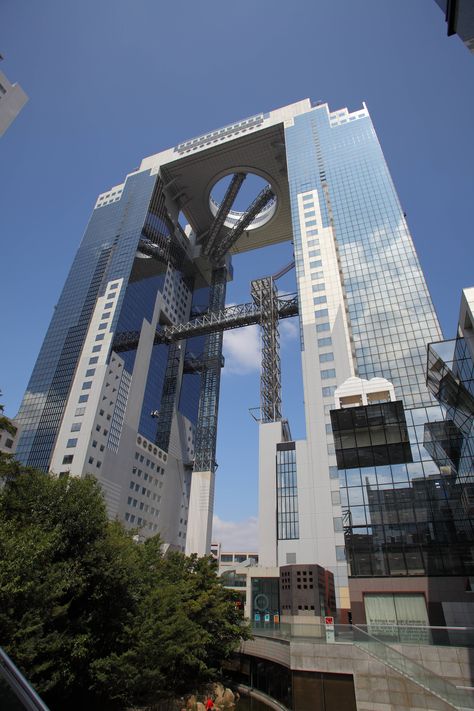 Umeda Sky Building Osaka, Osaka Architecture, Building Japan, Architecture Facts, Umeda Osaka, Umeda Sky Building, Dream Sketch, Thomas Heatherwick, Sky Building