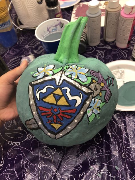 Zelda Pumpkin Painting, Zelda Pumpkin, Hyrule Shield, Silent Princess, Creative Pumpkin Decorating, Paper Mache Pumpkins, Painted Pumpkin, Creative Pumpkins, Pumpkin Ideas