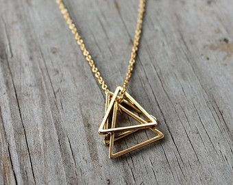 Diamond Necklace Simple, Necklaces Simple, Beautiful Diamond Necklace, Geometric Pendant Necklace, Pendant Necklace Simple, Gold Triangle, Stacked Necklaces, Solitaire Pendant Necklace, Triangle Necklace