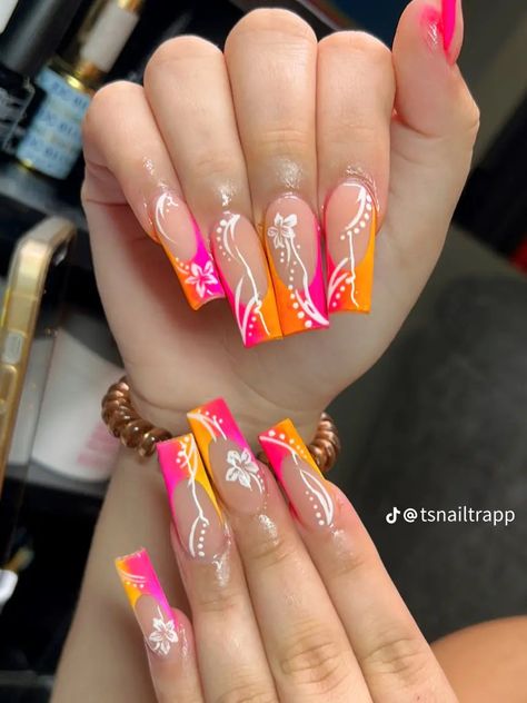 Hawaii Themed Acrylic Nails, Vibrant Color Nails, Pink And Orange Hawaiian Nails, Summer Sets Nails, Nails For Carnival, Long Summer Nails Designs, Tropical Acrylic Nails Summer, Miami Nails Ideas Summer, Bahamas Nails Ideas