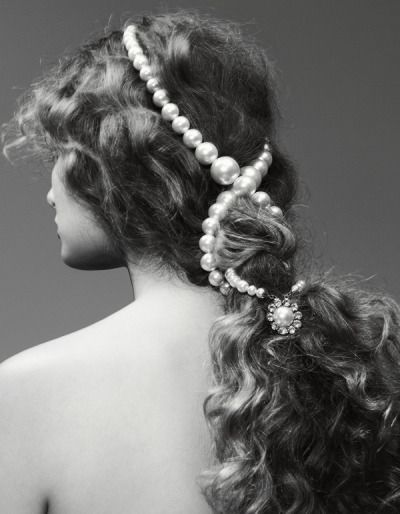 Long Curly Hair, Long Curly, Her Hair, The Back, Curly Hair, A Woman, Tumblr, Hair