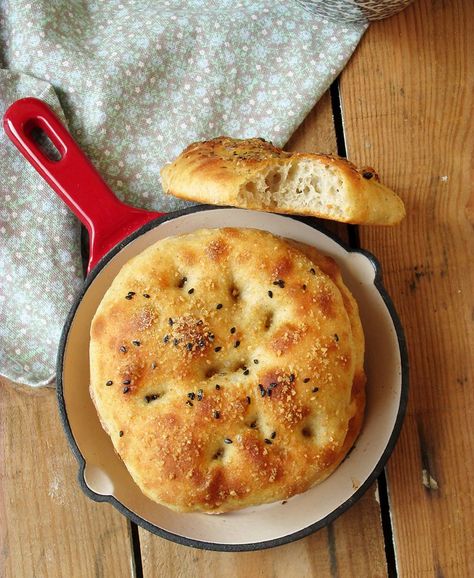 Lentil Flour Bread, Red Lentil Bread Recipes, Lentil Bread Recipe, Wraps Recipes Vegetarian, Lentil Bread, Red Lentil Recipes, Lentil Flour, Wheat Free Diet, Flat Cakes