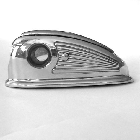 Streamline cigar cutter Art Deco Farmhouse, Deco Farmhouse, Streamline Art, Steampunk Stuff, Art Deco Accessories, Interwar Period, Art Deco Shapes, Streamline Moderne, Art Deco Decor