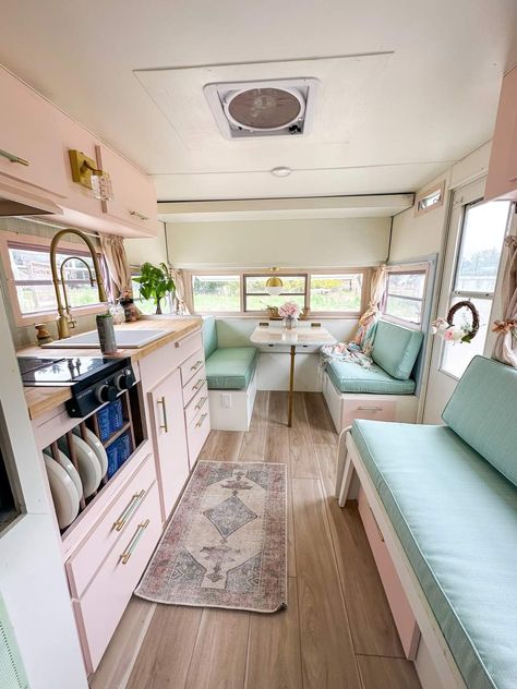 Skoolie Life, Diy Home Renovations, Camper Interior Design, Camper Trailer Remodel, Vintage Camper Remodel, Caravan Renovation, Diy Camper Remodel, Caravan Interior, Rv Homes