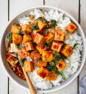 Woon Heng, Basil Tofu, Chili Tofu, Tofu Dishes, Thai Basil, Best Vegan Recipes, Tofu Recipes, Best Dishes, Easy Food To Make