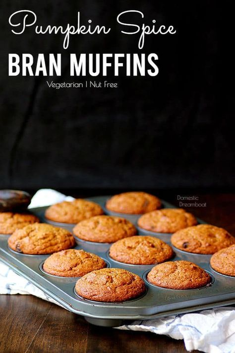 Pumpkin Spice Bran Muffins Healthy Bran Muffins, Pumpkin Bran Muffins, Clean Eating Pumpkin Recipes, Bran Muffins Healthy, Muffins Pumpkin, Bran Muffin Recipes, Muffins Breakfast, Pumpkin Recipes Healthy, Healthy Muffin Recipes