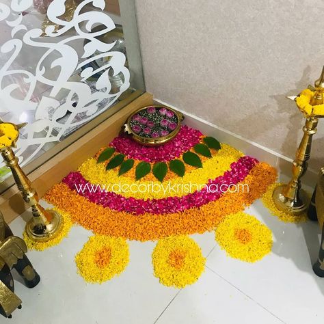 DecorbyKrishna on Instagram: “Pretty corners and Auspicious decor for Gruhapravesam by Soundarya and Aiswarya - Manikonda branch  #NoFiber, #nofloralfoam, #nothermocoal…” Flower Rangoli For Diwali, Rangoli For Diwali, Simple Flower Rangoli, Simple Rangoli Designs, Diwali Decoration Items, Diwali Decorations At Home, Housewarming Decorations, Simple Rangoli Designs Images, Diy Diwali Decorations