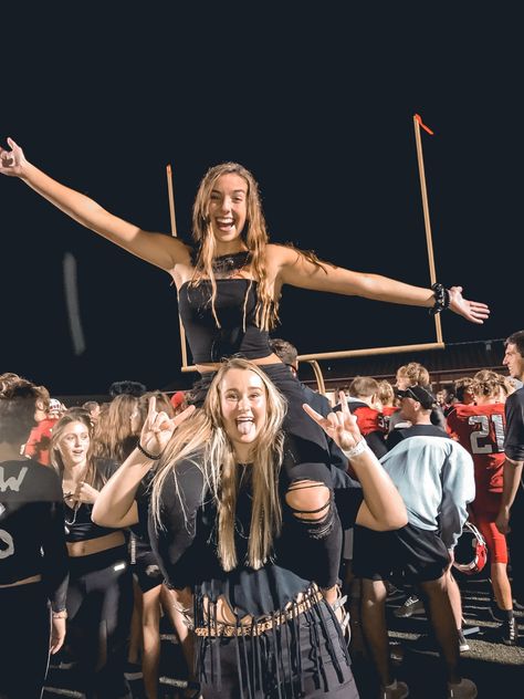 Black Out Fnl, Blackout Football Game Theme Outfit, Blackout Football Game, Football Game Theme Outfit, Fnl Outfits, Football Game Themes, Football Game Outfit Highschool, Spirit Week Themes, Friendship Vibes