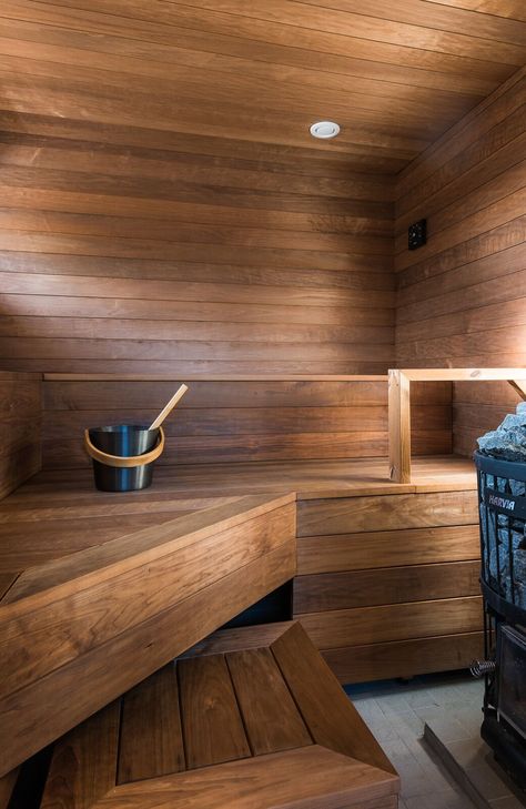 Sauna Bathroom Design, Hamstring Injury, Building A Sauna, Sauna Benefits, Sauna House, Diy Hot Tub, Spa Rooms, Finnish Sauna, Sauna Design