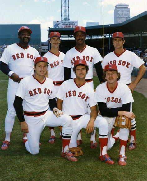 This group of Boston Red Sox studs donned the cover of the club's 1978 media guide. Back (L-R): George "Boomer" Scott, Rick "Rooster" Burleson, Jim "JimEd" Rice & Carl "Yaz" Yastrzemski. Front (L-R): Carlton "Pudge" Fisk, Fred "Freddy" Lynn & Bill "Soup" Campbell. If you're wondering why 20-game winner Dennis "Eck" Eckersley wasn't included, this photo was taken at Fenway Park during the 1977 season. Eck wasn't traded to the Sox from Cleveland until late in Spring Training 1978. Mlb Uniforms, Red Sox Nation, England Sports, Photos Quotes, Red Socks, Red Socks Fan, Red Sox Baseball, Baseball Pictures, Boston Strong