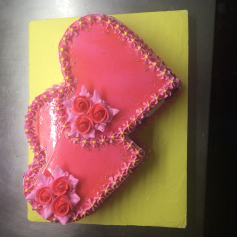 Double Heart Cake Designs, Double Heart Cake, Aesthetic Food Wallpaper, Heart Cake Designs, Cake Numbers, Vintage Cake Decorating, Valentines Cakes, Heart Cake Design, Heart Strawberry