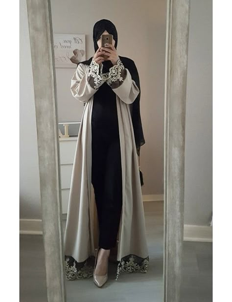 PINNED BY @MUSKAZJAHAN - Abaya kimono AYA nude Abaya Kimono Style, Abaya Fashion Dubai, Abaya Kimono, Hijabista Fashion, Muslimah Dress, Muslim Fashion Hijab Outfits, Muslim Women Fashion, Muslim Fashion Hijab, Mode Abaya