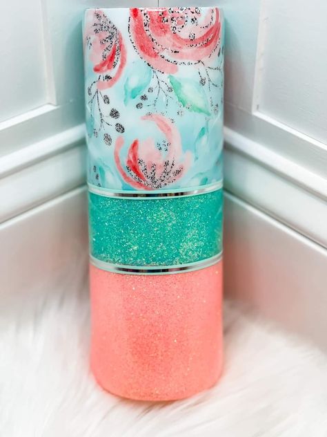 Glitter And Vinyl Tumbler, Lowball Tumbler Ideas, Tropical Tumbler Ideas, Yellow Tumbler Ideas, Tumbler Packaging Ideas, Spring Tumbler Ideas, Resin Cups Ideas, Cool Tumbler Designs, Spring Tumblers