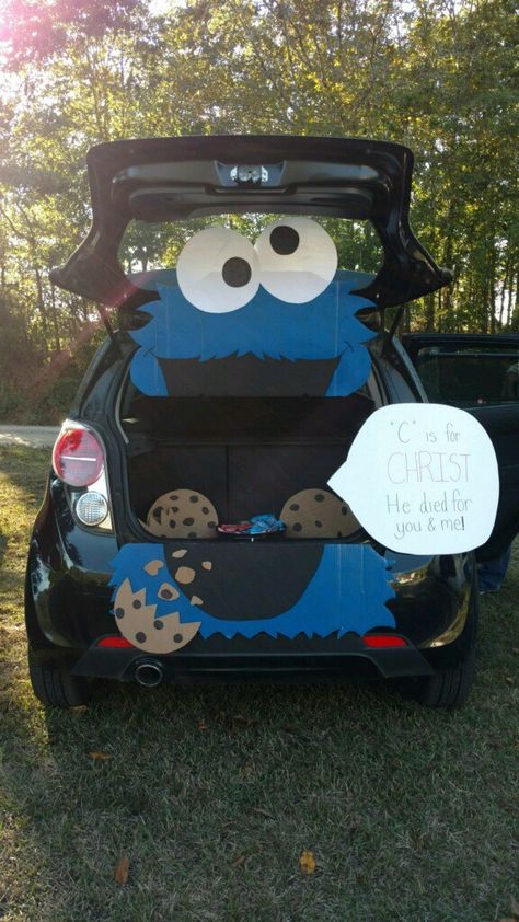 Sesame Street Trunk Or Treat Ideas, Cookie Monster Trunk Or Treat Decor, Cookie Monster Trunk Or Treat Ideas, Trunk Or Treat Cookie Monster Ideas, Trunk Or Treat Ideas For Cars Cookie Monster, Cookie Monster Truck Or Treat Ideas, Monster Theme Trunk Or Treat, Cookie Monster Trunk Or Treat, Cookie Monster Truck Or Treat