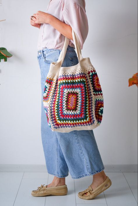 Granny Crochet Bag, Granny Bag Crochet, Sac Granny Square, Tote Crochet, Granny Style, Granny Square Bag, Pola Amigurumi, Crochet Shoulder Bag, Crochet Tote Bag