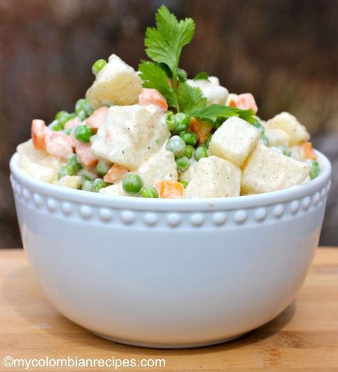 Ensalada Rusa -Columbian potato salad Colombian Recipes, Russian Salad, Colombian Cuisine, Colombian Food, Latin Food, One Pot Meals, Delicious Salads, International Recipes, Quinoa