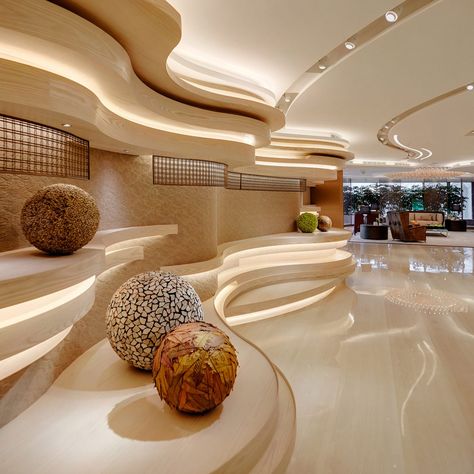 Lobby Designs, Hotel Lobby Design, False Ceiling Living Room, Desain Pantry, Most Luxurious Hotels, Diy Ceiling, Curved Walls, Lobby Design, False Ceiling Design