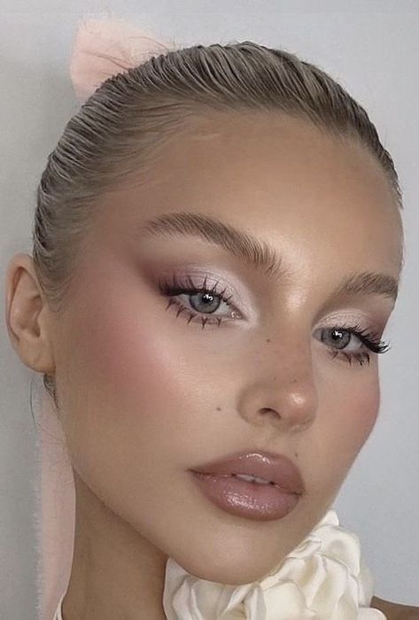 Maquillage On Fleek, Fashion Outfits Dresses, Natural Prom Makeup, Mekap Mata, Light Makeup Looks, Punk Makeup, Formal Makeup, Soft Glam Makeup, Smink Inspiration