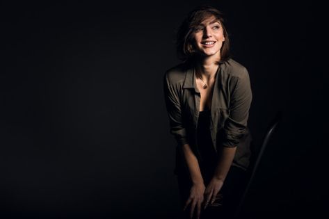 Woman in studio on black background Prem... | Premium Photo #Freepik #photo #background #business #woman #light Black Background Portrait, Background Portrait, Shoot Poses, Photo Woman, Birthday Shoot, Psd Icon, Draw On Photos, Formal Business, Photo Background